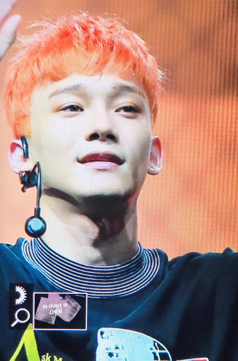 EXO's Chen Spotted With A Completely New Hair Color - Koreaboo