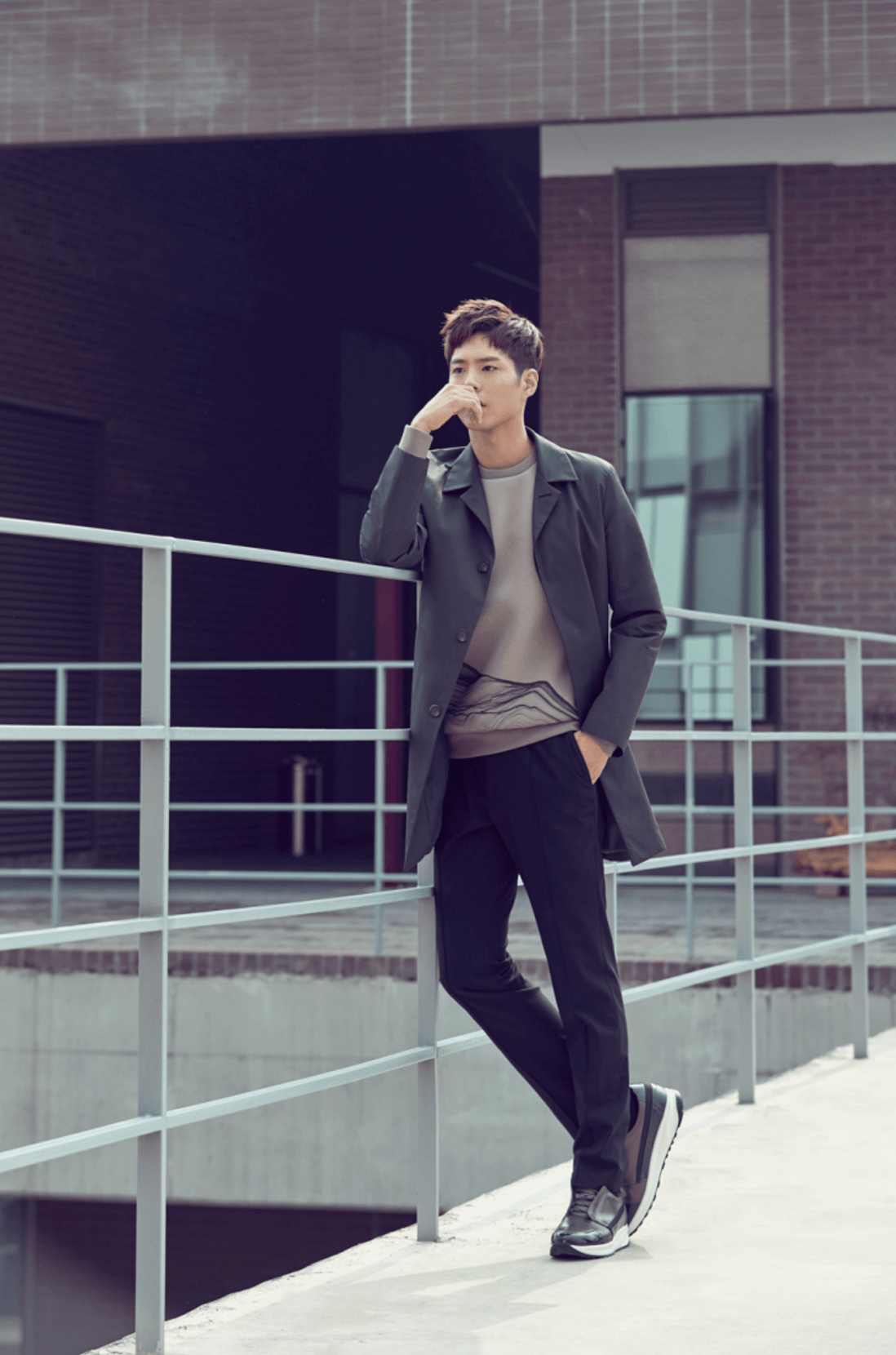 Park Bo-gum's dandy summer look