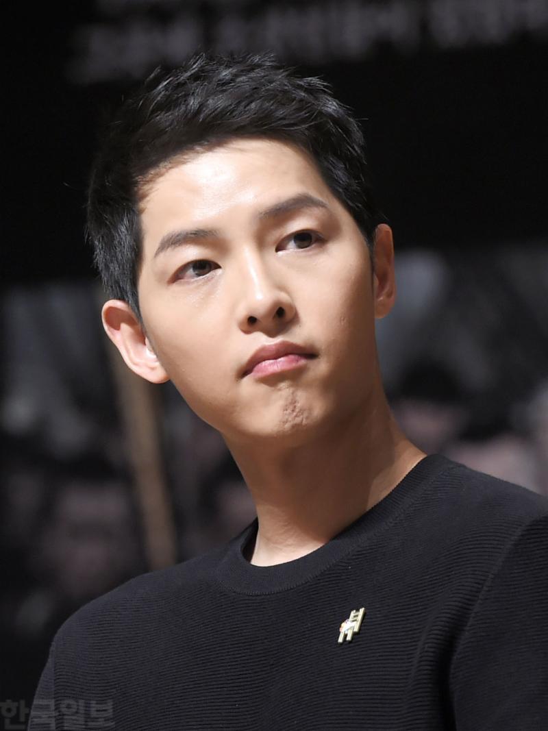 Netflix wanted to cast Song Joong Ki, but he said "No ...