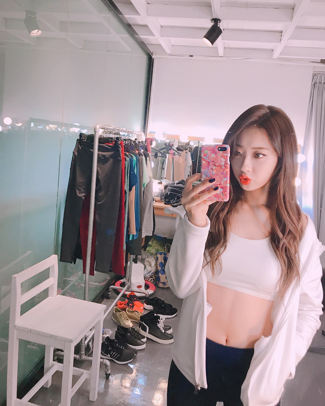 Kyungri Does Super Hot Yoga Pants Photoshoot For Jane Court - Koreaboo