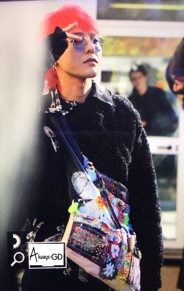 Vogue Praises G-Dragon For Wearing Women's Clothing and Nailing It ...