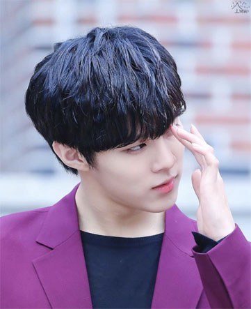 https://koreaboo-cdn.storage.googleapis.com/2017/10/idol-habits-wooshin-1.jpg