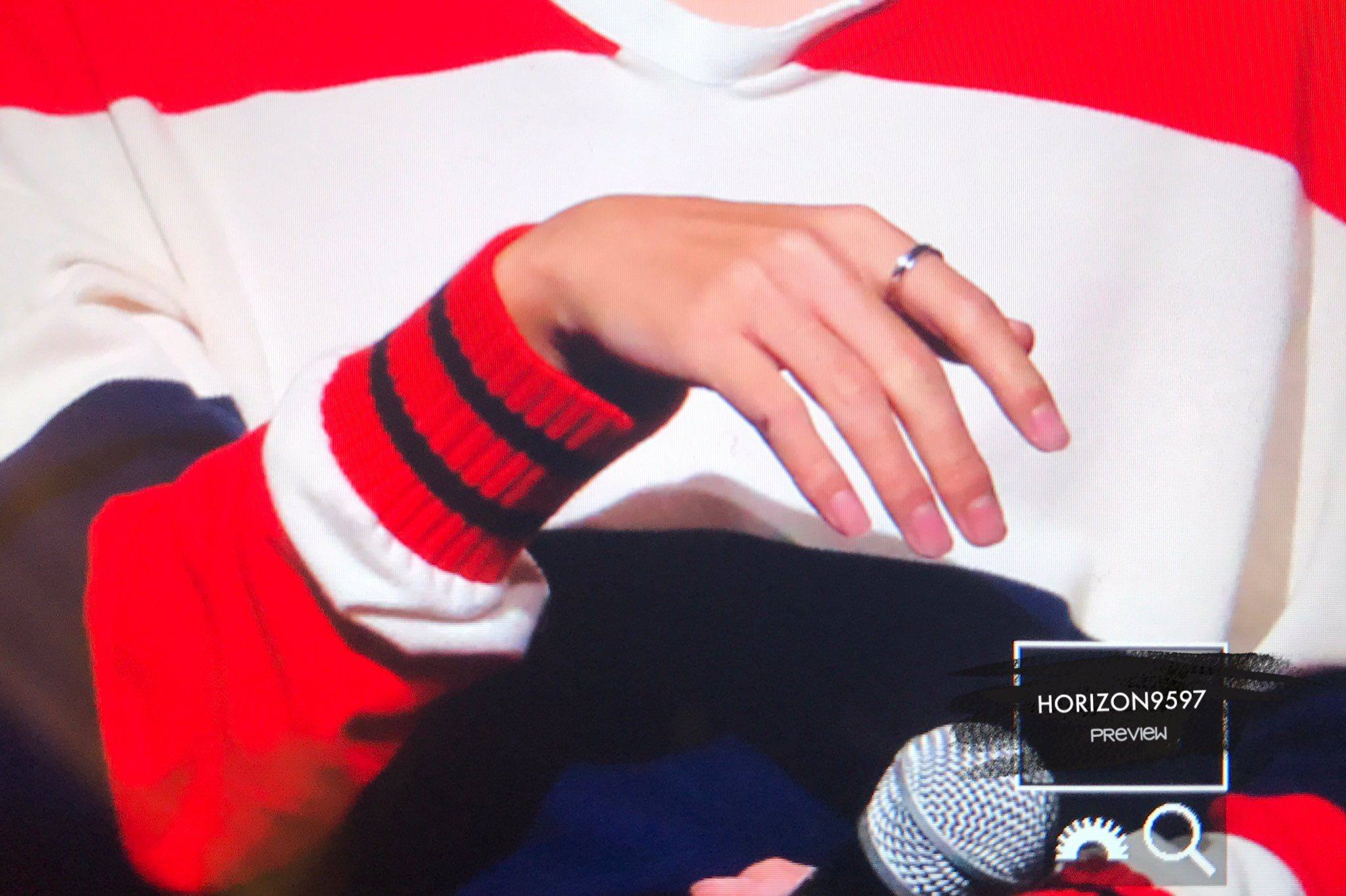 Fans Spot BTS V and Jungkook Wearing Couple Rings - Koreaboo